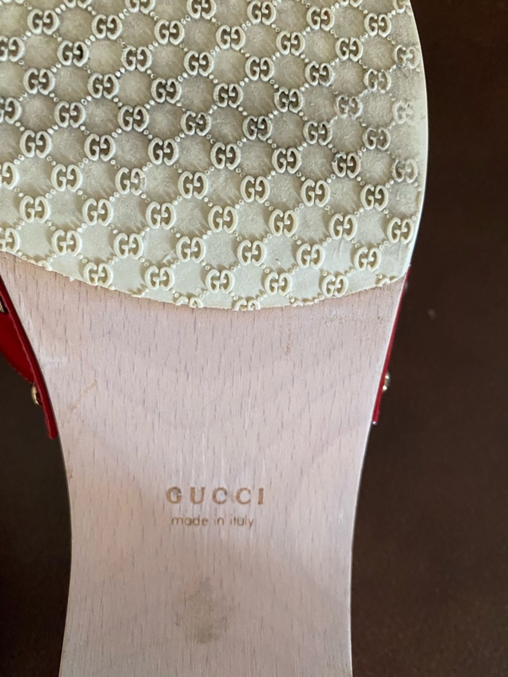 Gucci Red Patent Wood-Effect Slide Sandals - Women’s Size 8 - Picture 6 of 9
